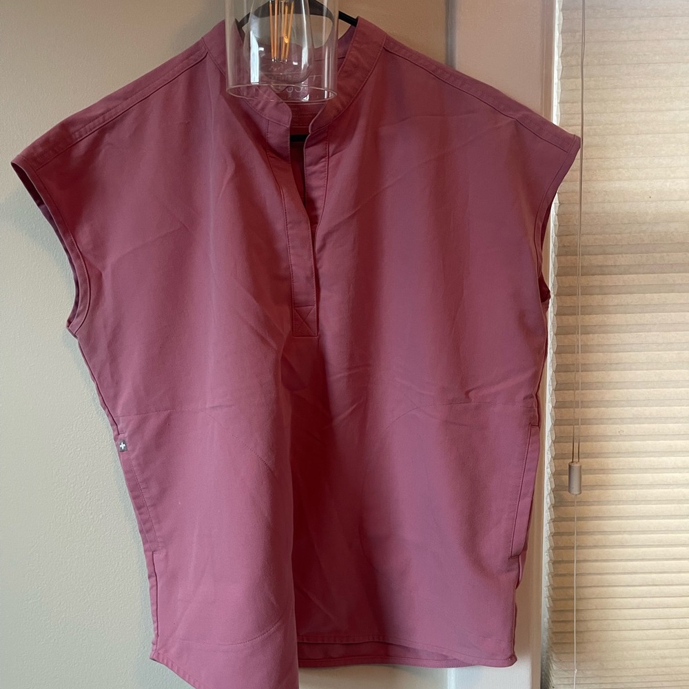 Pink figs scrub top